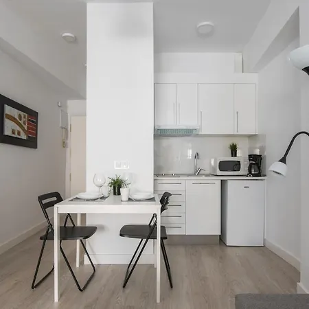 Estudio Impecable En El Centro De Madrid Exterior photo